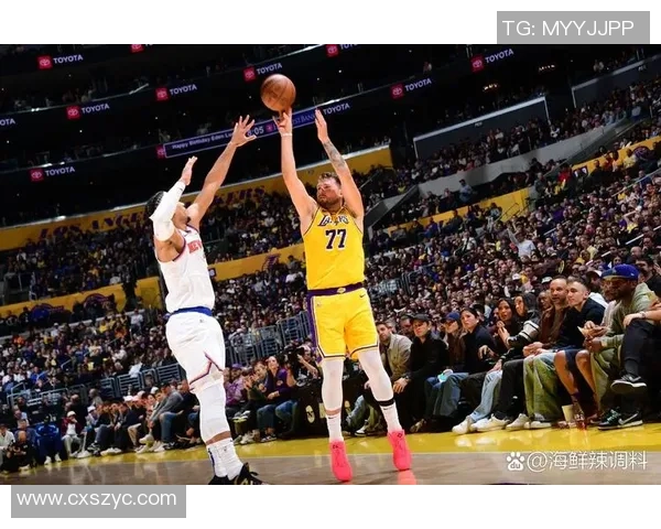 2007年湖人与骑士的巅峰对决回顾与精彩瞬间分析 2007年湖人与骑士的巅峰对决回顾与精彩瞬间分析